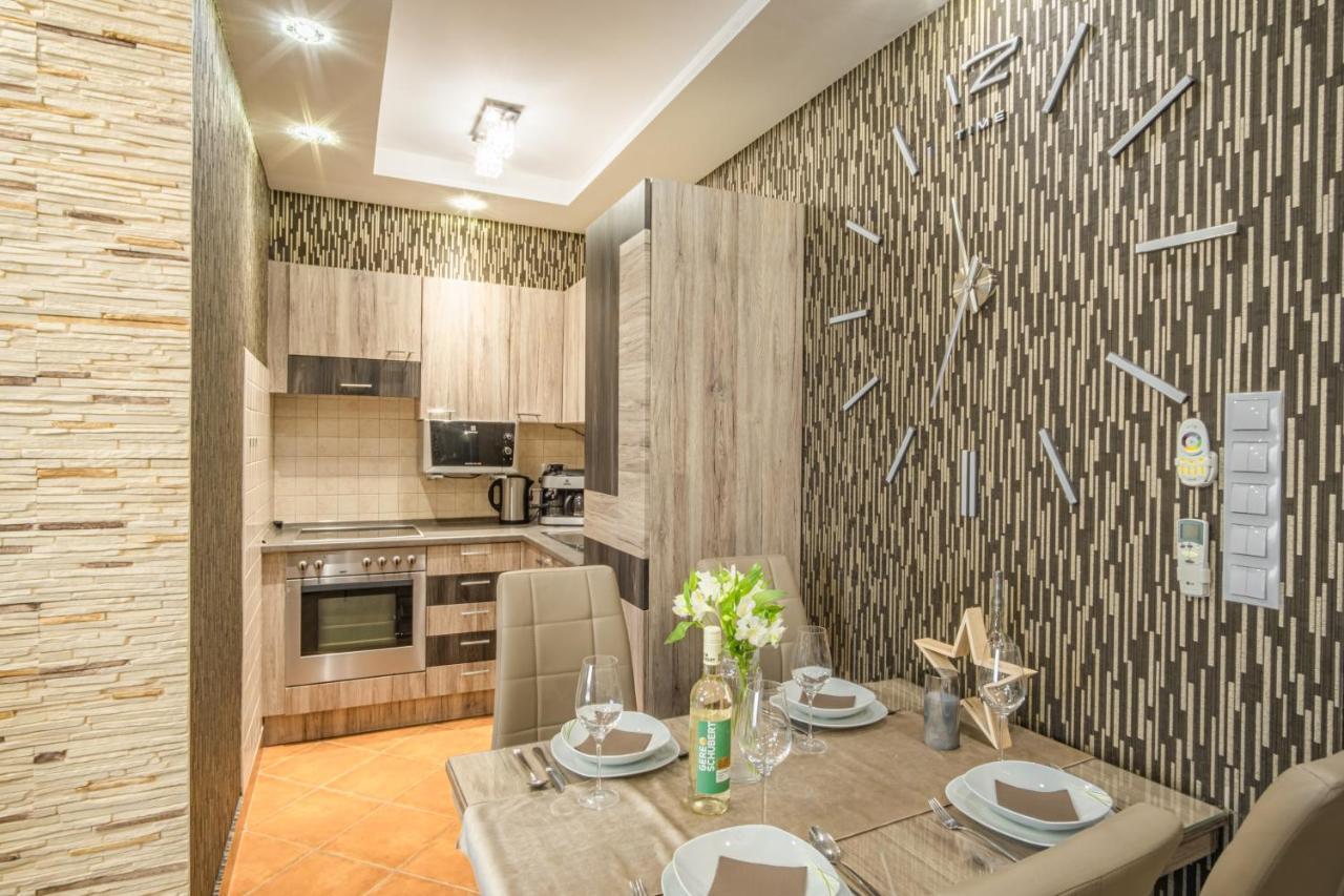 Myflat Club 218 Golden Beach Wellness Apartment Siófok Esterno foto