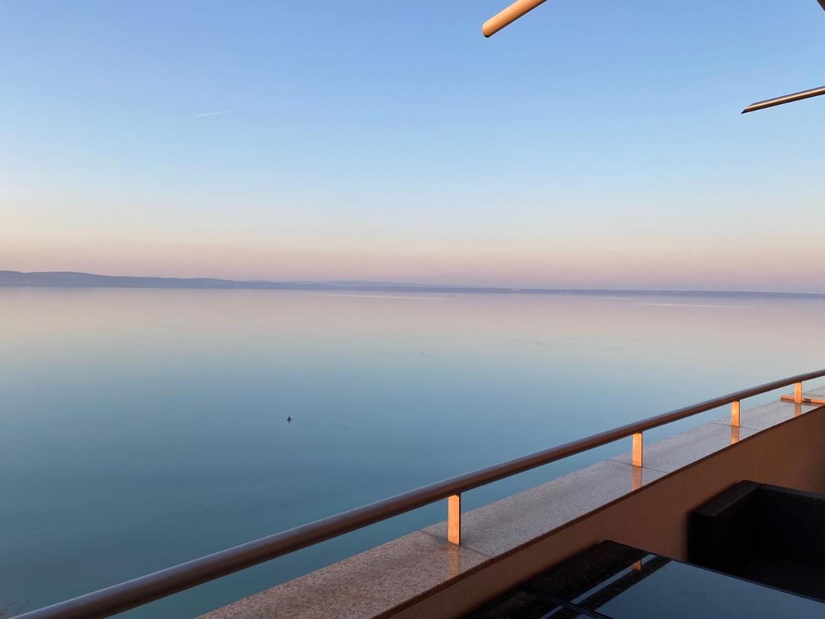 Myflat Club 218 Golden Beach Wellness Apartment Siófok Esterno foto